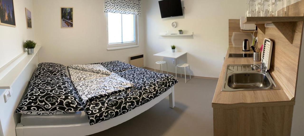 Apartmány Nad Parkem Broumov Bagian luar foto