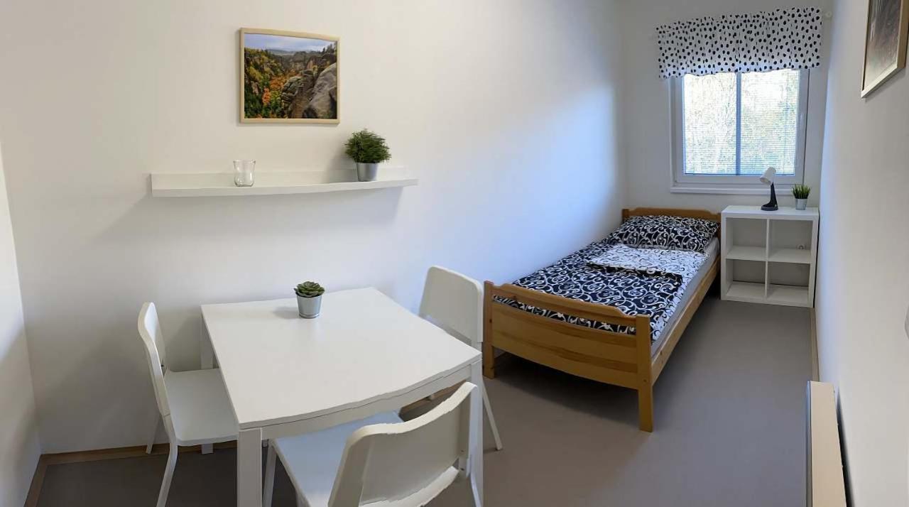 Apartmány Nad Parkem Broumov Bagian luar foto